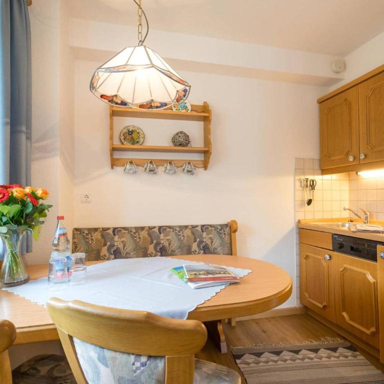 Landhaus Barbara Ferienwohnungen - One-Bedroom Apartment - 1
