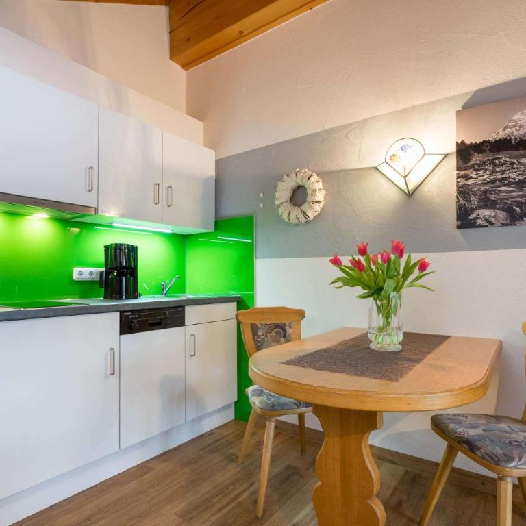 Landhaus Barbara Ferienwohnungen - One-Bedroom Apartment - 2