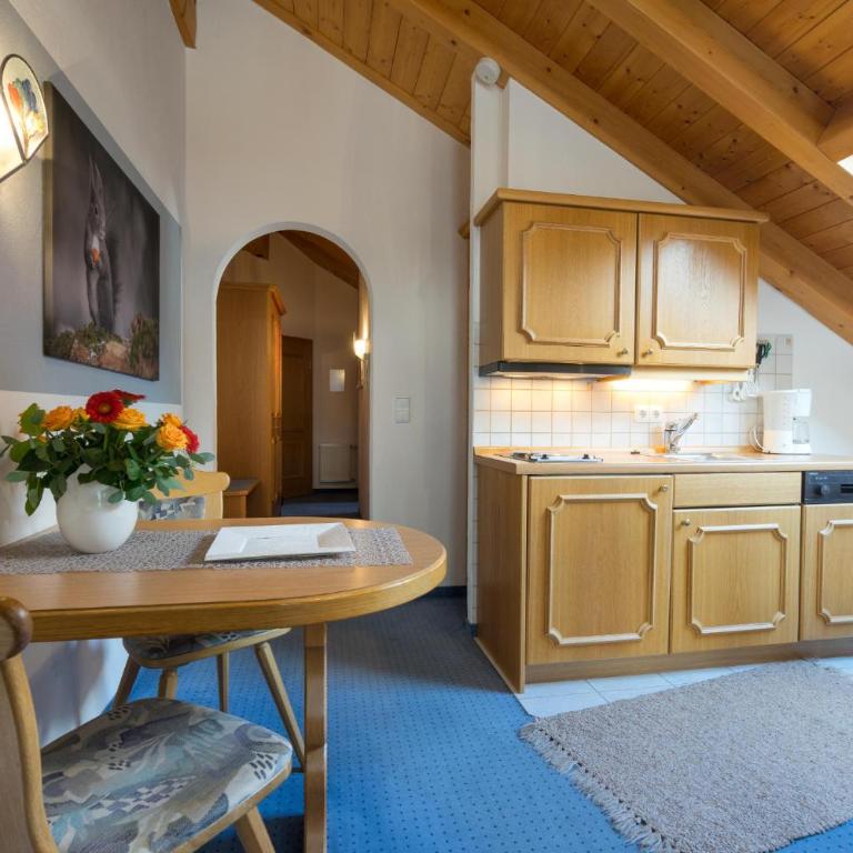 Landhaus Barbara Ferienwohnungen - One-Bedroom Apartment - 5