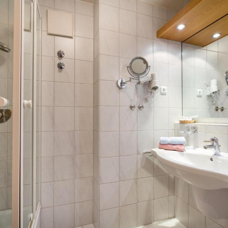 Landhaus Barbara Ferienwohnungen - One-Bedroom Apartment - 6