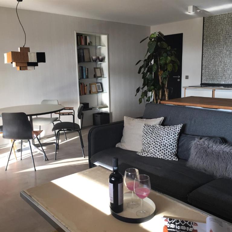 Exklusiver Souterrain - zentral, ruhig mit großer Terrasse, Bergblick und privaten Sauna zzgl - Apartment mit 1 Schlafzimmer - 12