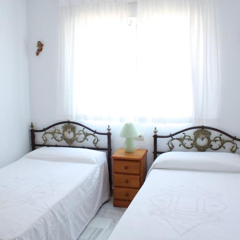 Chalet a 100m de la playa - Villa - 11