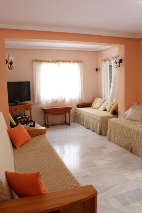 Chalet a 100m de la playa - Villa - 19