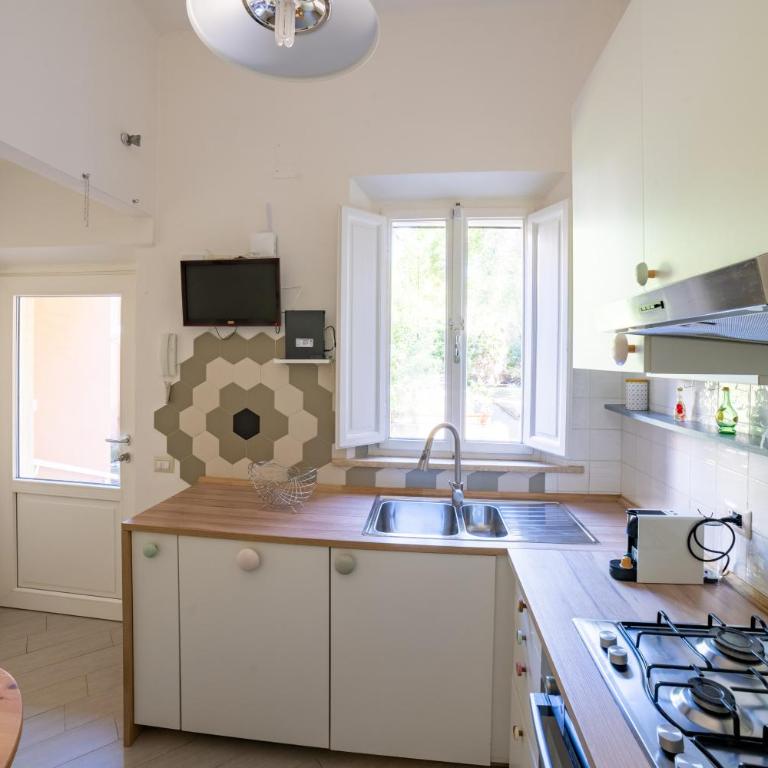 Hostly-Garden House San Lorenzo-Few steps to Tower - Appartamento con 1 Camera da Letto - 12