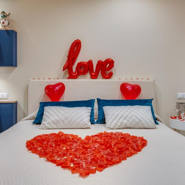 Love Suite by Biddizzi Rari - Suite romantica con Vasca Idromassaggio privata - One-Bedroom House - 3