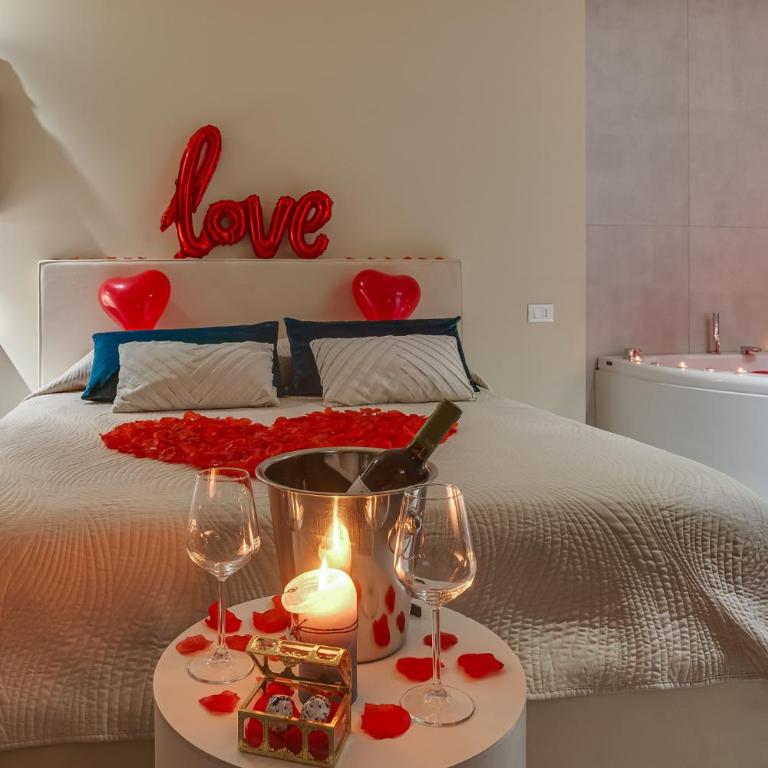 Love Suite by Biddizzi Rari - Suite romantica con Vasca Idromassaggio privata - One-Bedroom House - 6