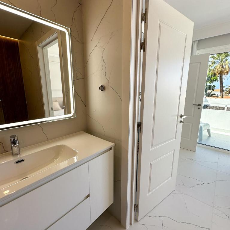 Sun Island - Two-Bedroom Apartment - 7