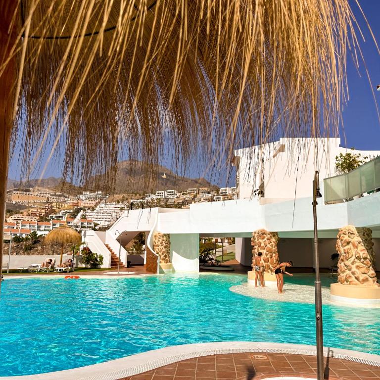 Sun Island - Two-Bedroom Apartment - 32