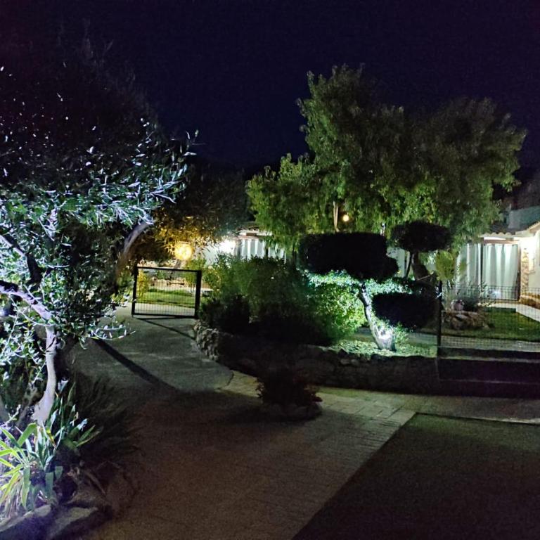 ENTRESIERRAS Apartamentos rurales con chimenea, barbacoa y espacio para eventos - Three-Bedroom House - 16