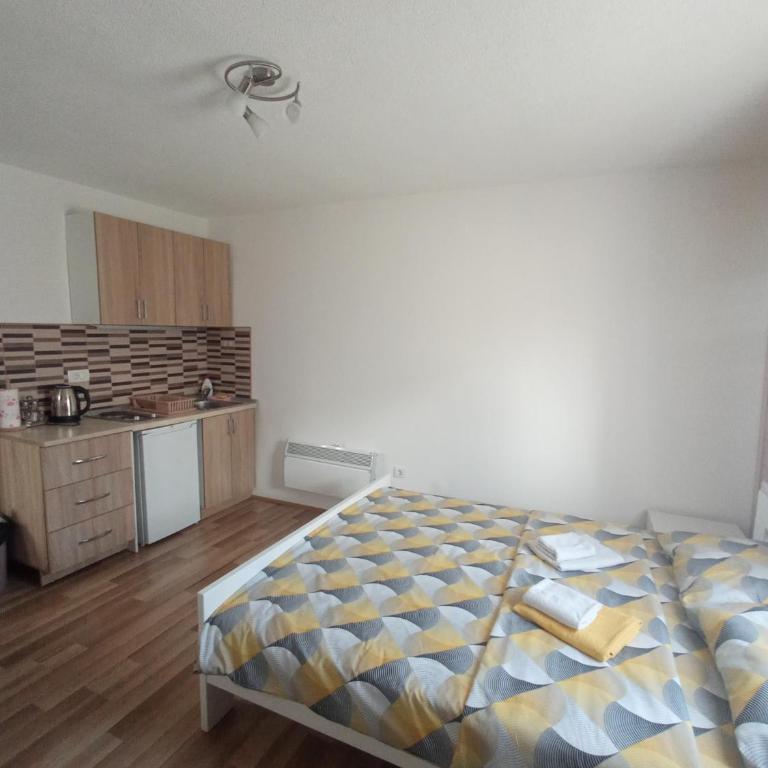 Apartments Nemanja - Studio Apartment - 16