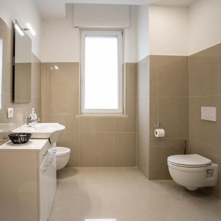 Residenza Ponte Catena - Camera Tripla con Bagno Privato - 8