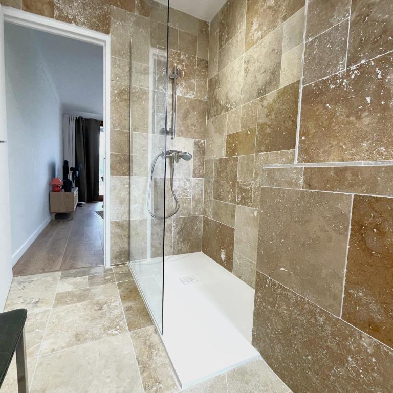 Studio confortable avec vue mer, loggia, animaux acceptés et parking privatif - FR-1-309-75 - One-Bedroom Apartment - 7