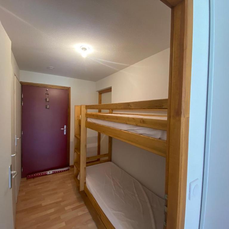 Charmant appartement 2 pièces avec balcon et parking - Appartement 1 Chambre - 7
