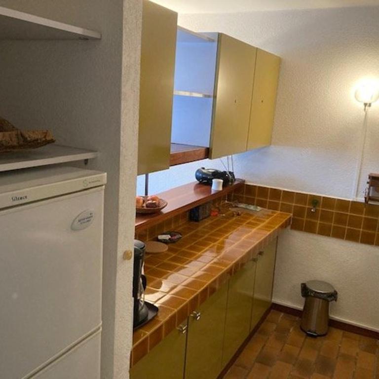 Appartement climatisé centre-ville Le Lavandou avec parking privé - FR-1-308-193 - Apartamento - 7