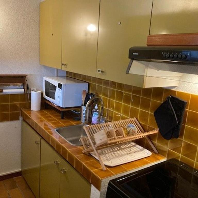 Appartement climatisé centre-ville Le Lavandou avec parking privé - FR-1-308-193 - Apartamento - 8