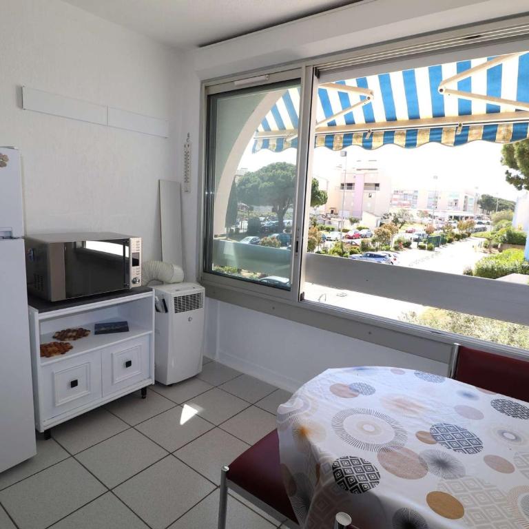 Studio cabine climatisé proche plage avec parking privé, piscines et jardins d'enfants - FR-1-307-258 - Monolocale - 2