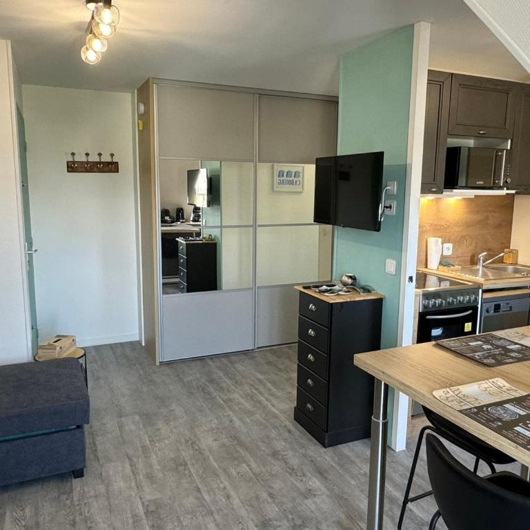 Appartement 3 pers refait à neuf près plage/thalasso à Cabourg, balcon, cuisine équipée - FR-1-487-366 - Appartamento - 4