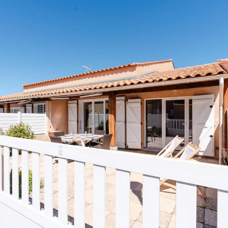 Pavillon climatisé avec piscine, terrasse, parking, et Wi-Fi à Gruissan - FR-1-409-265 - Villa - 15