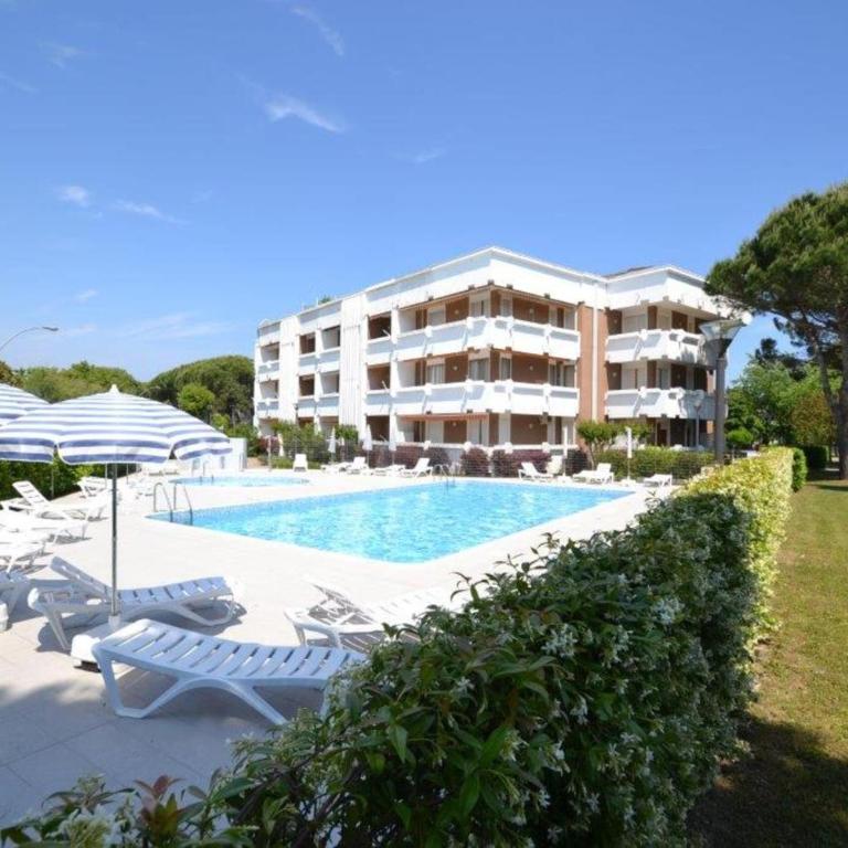 Enjoy the serenity on our beautiful terrace - Beahost - Apartment - 4