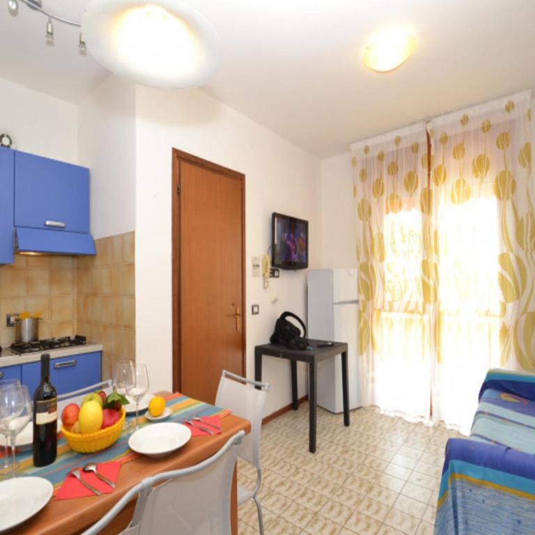 Enjoy the serenity on our beautiful terrace - Beahost - Apartment - 6