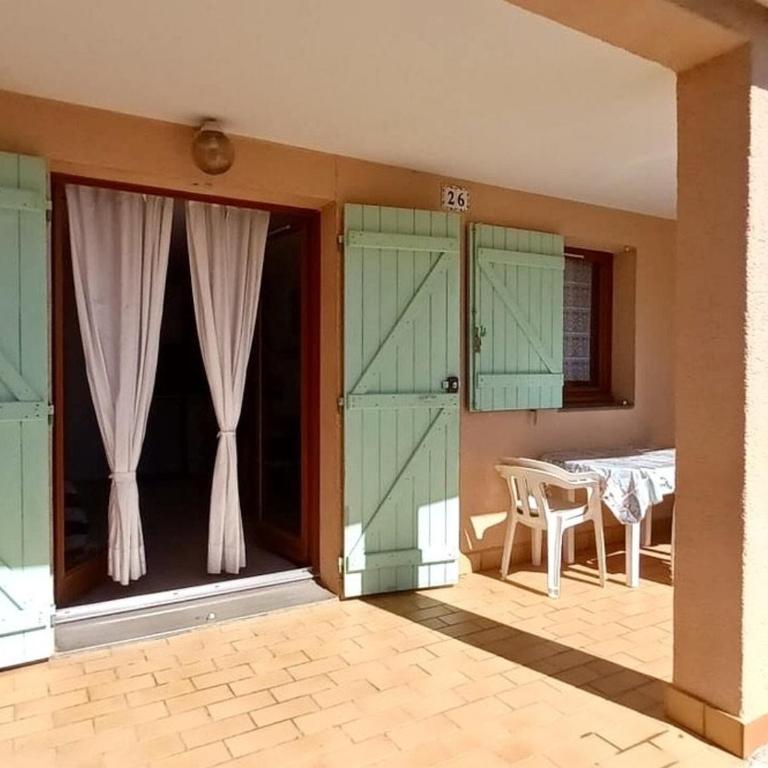 Charmant 2P avec jardin, piscine, parking et navettes gratuites - Cavalaire-sur-Mer - FR-1-226B-196 - Appartement - 2