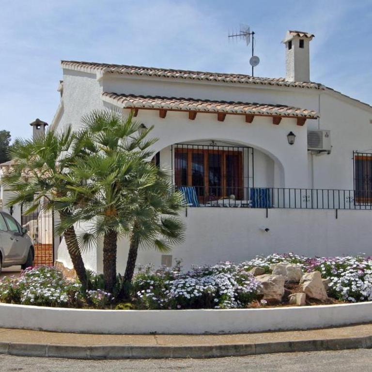 Casa clásica con piscina comunal, jardín y cerca de la playa en Moraira para 6 personas - HISP-216-212 - Villa - 1