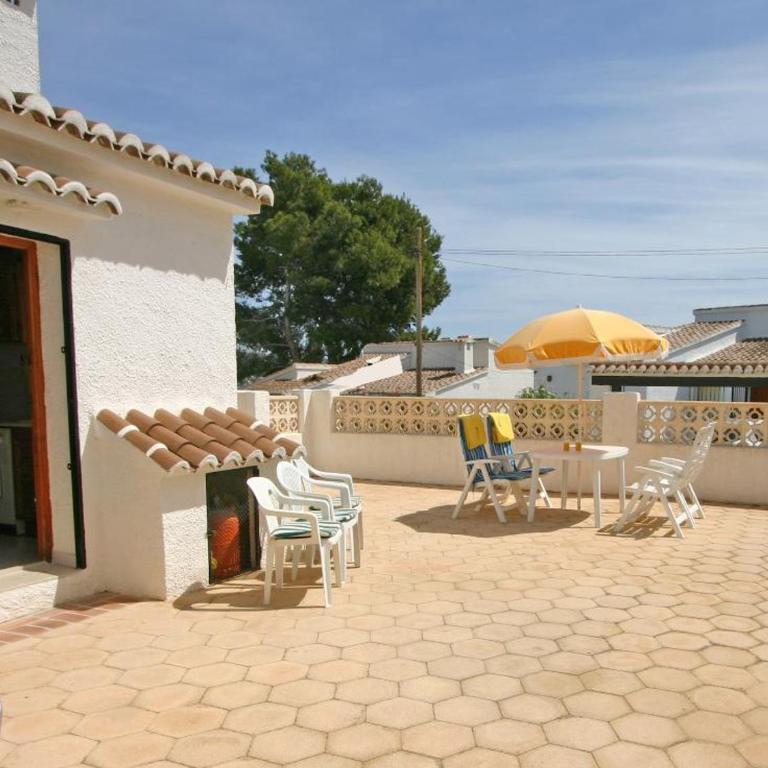 Casa clásica con piscina comunal, jardín y cerca de la playa en Moraira para 6 personas - HISP-216-212 - Villa - 24