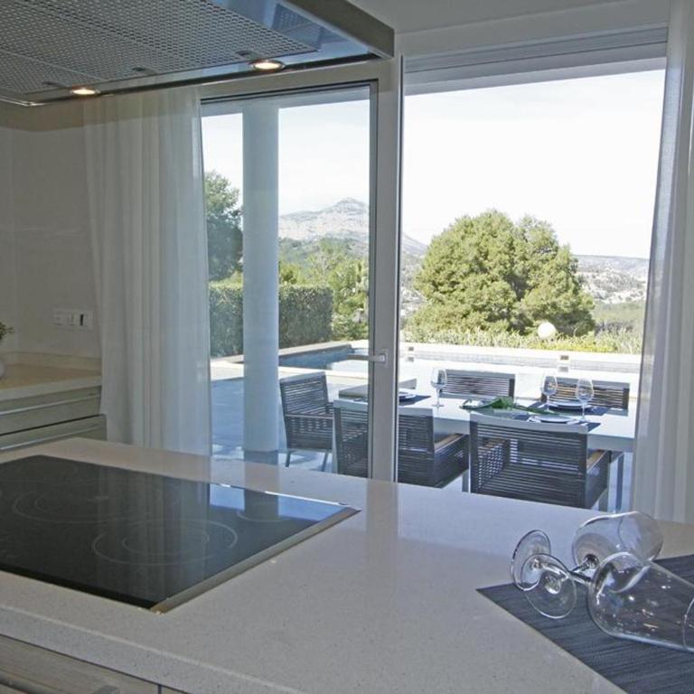 Villa con Piscina Privada y Vistas, 4 Hab, Cerca Playa, Ideal para Familias y Amigos - HISP-216-217 - Villa - 7