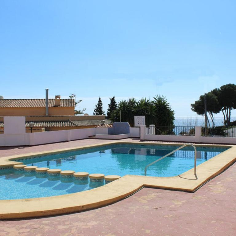 Acogedora casa en Moraira con piscina comunitaria, cerca de la playa, ideal para familias y amigos - HISP-216-222 - Casa - 4