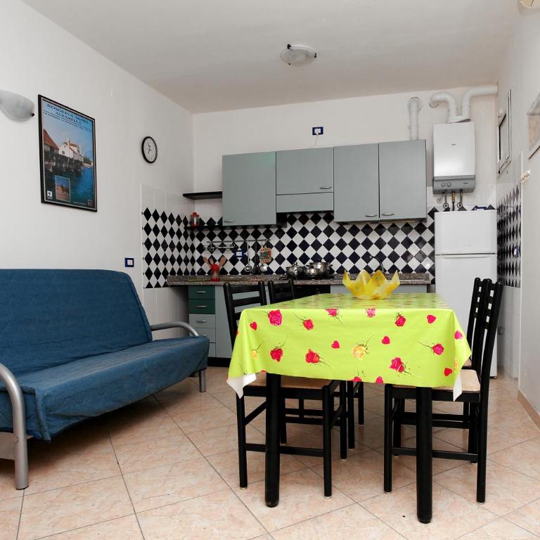 Villa Adriana - Two-Bedroom House - 6