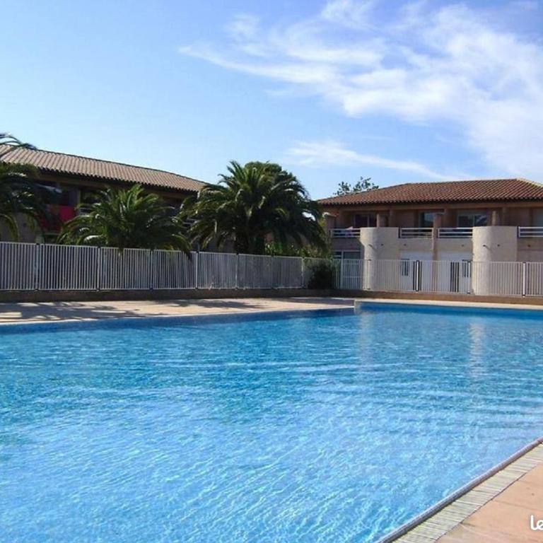 "Villa de Jade" Maison de vacances en residence avec piscine - Clim - parking - Maison 3 Chambres - 7