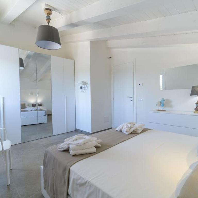 VillaTalè with private Swimming pool. Within walking distance of the beach. - Villa - 52
