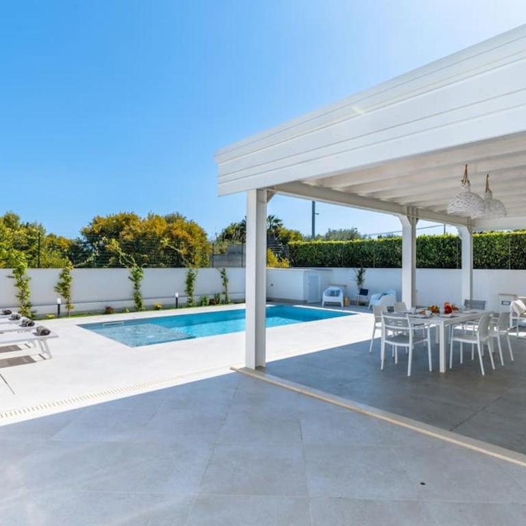 VillaTalè with private Swimming pool. Within walking distance of the beach. - Villa - 18