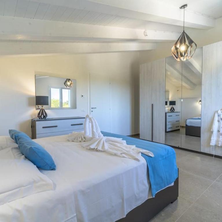 VillaTalè with private Swimming pool. Within walking distance of the beach. - Villa - 48