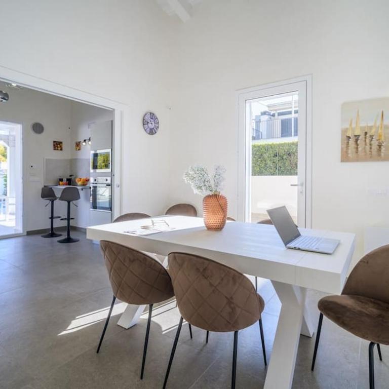 VillaTalè with private Swimming pool. Within walking distance of the beach. - Villa - 28