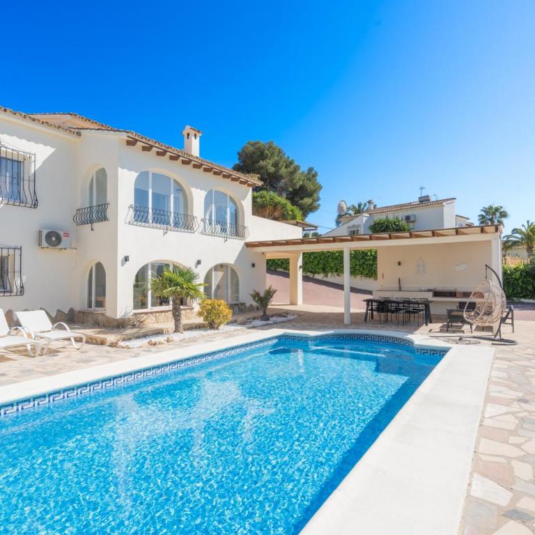 Casa Lola - Villa with Private Pool - 1