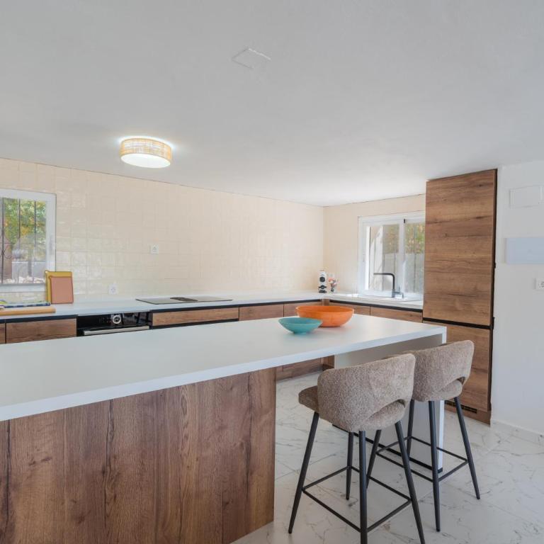 Casa Lola - Villa with Private Pool - 23
