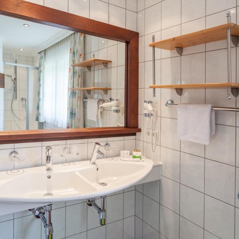 Hotel Garni Ida - Doppelzimmer - 8