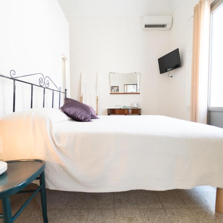 Ajamola '800 - Deluxe Double Room with Side Sea View - 15
