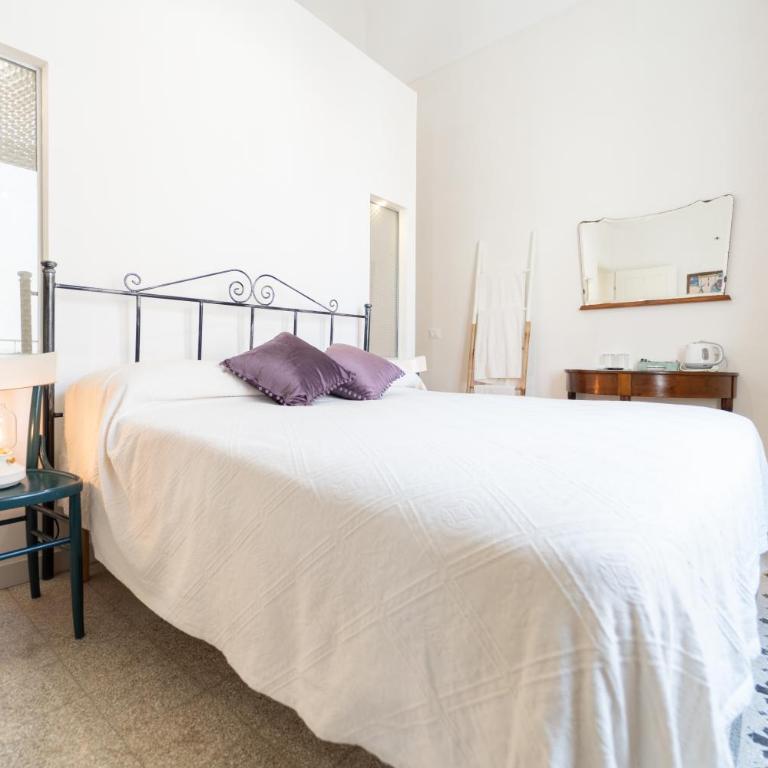 Ajamola '800 - Deluxe Double Room with Side Sea View - 16