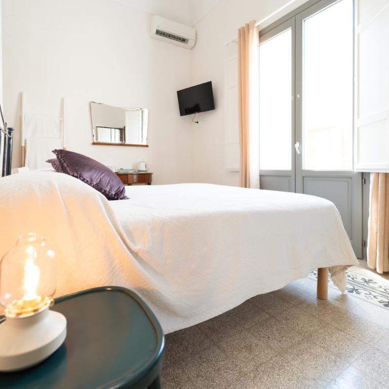 Ajamola '800 - Deluxe Double Room with Side Sea View - 19