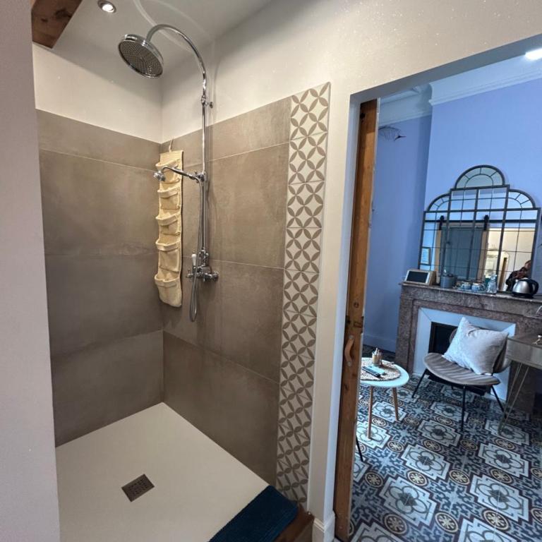 MAISON la BOHÈME Une parenthèse enchantée au cœur du charme, petit-déjeuner de rêve - Chambre Double Deluxe avec Balcon - 54