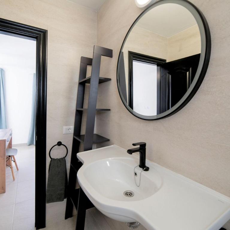 Beautiful Puerto Del Carmen Villa 3 Bedrooms Villa Crystal Private Pool - Villa de 3 dormitorios - 6