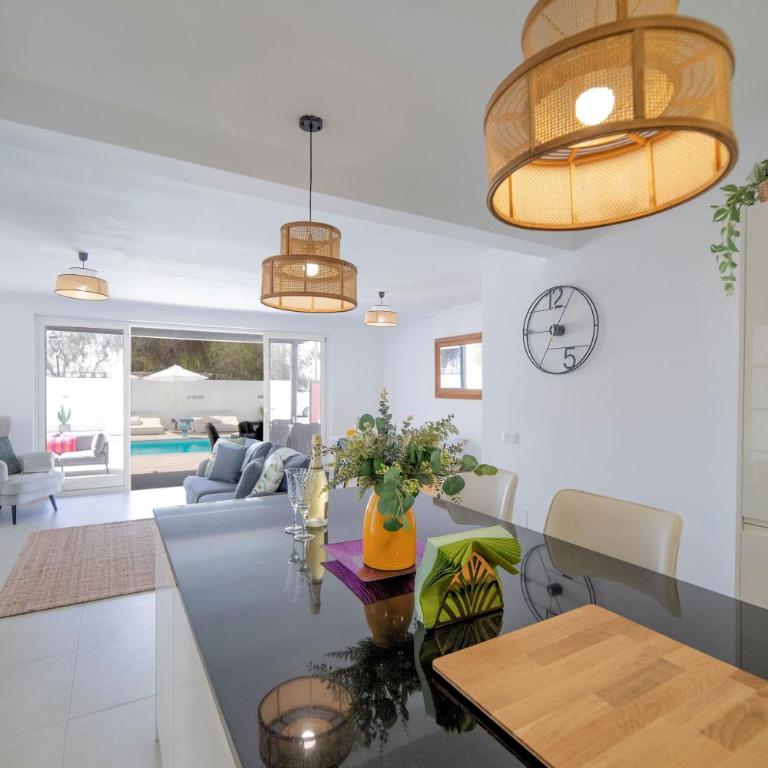 Beautiful Puerto Del Carmen Villa 3 Bedrooms Villa Crystal Private Pool - Villa de 3 dormitorios - 25