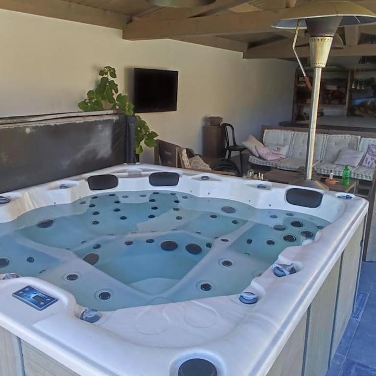 Villa piscine et jacuzzi la madonnette - Villa - 12