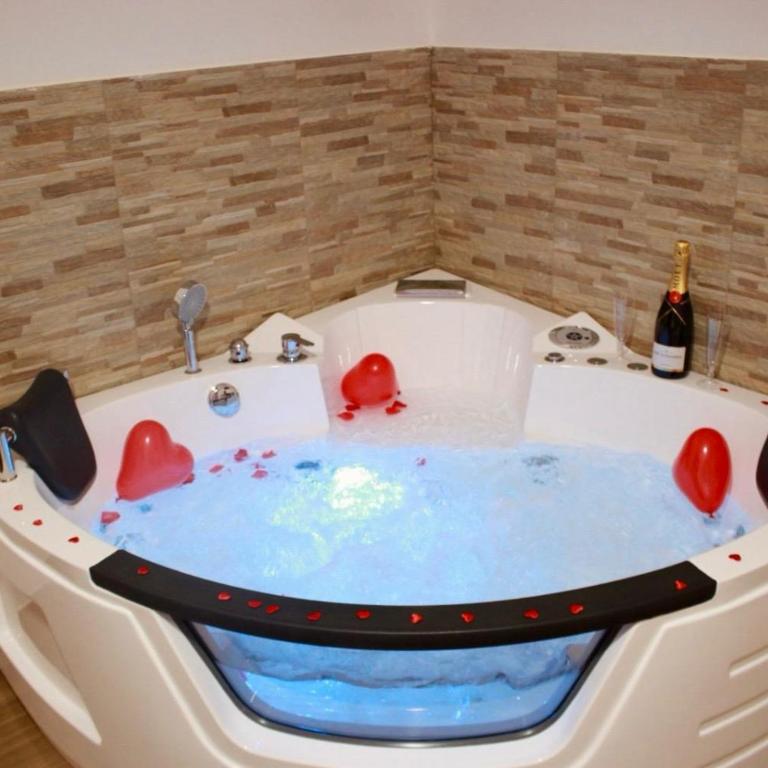 MaryGrace B&B - Double Room with Spa Bath - 16