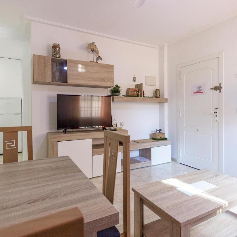 Cozy Apartment In Torrevieja - Apartamento de 2 dormitorios - 6