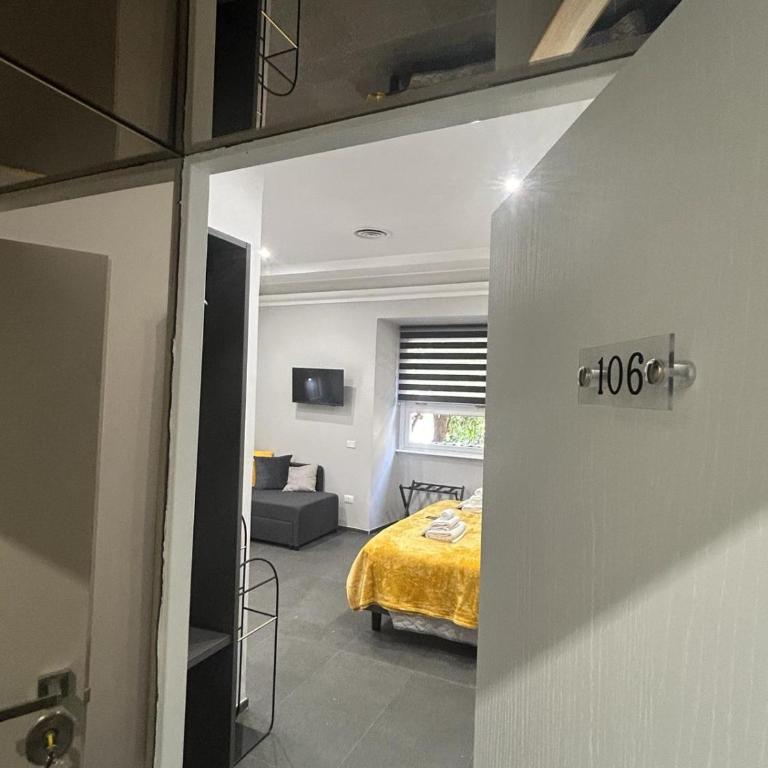 AD Vatican Luxury Rooms - by AD Roma - Comfort Dreibettzimmer mit Dusche - 1