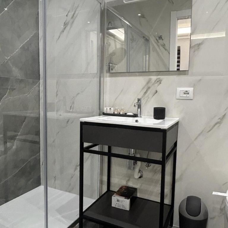 AD Vatican Luxury Rooms - by AD Roma - Comfort Dreibettzimmer mit Dusche - 5