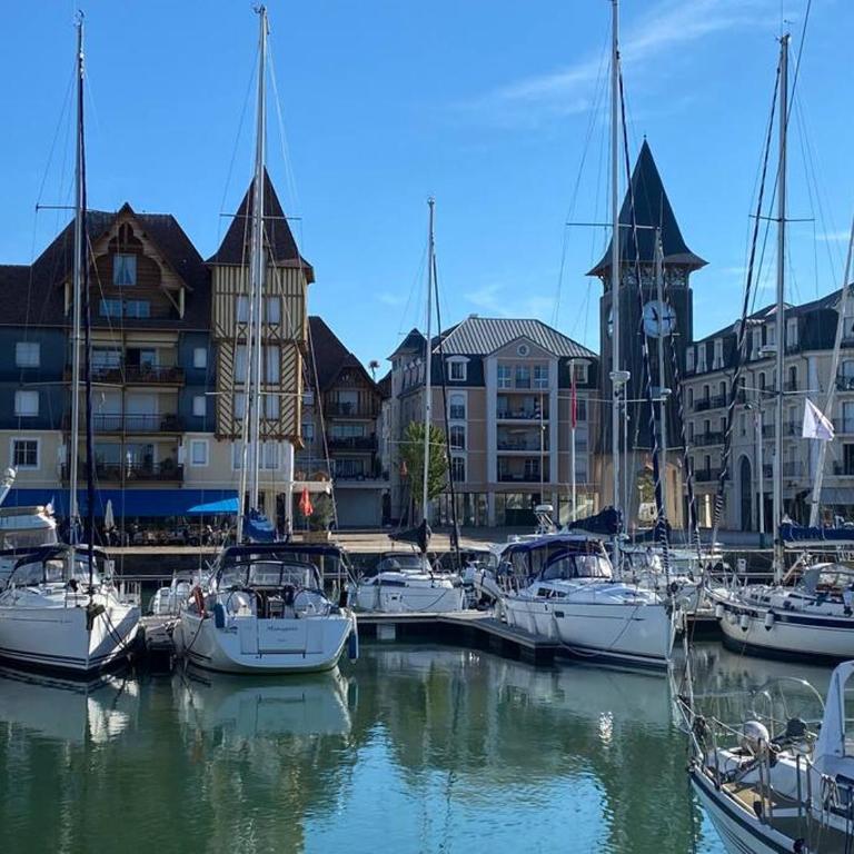 Le Quai West YourHostHelper - Appartement 2 Chambres - 11